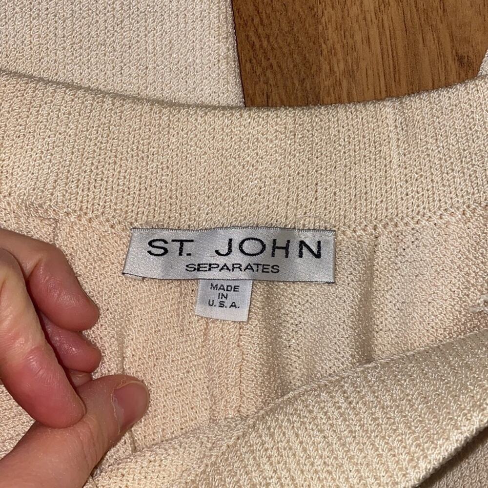 St. John Knitwear Pleated Santana Knit Pants Cream EUC Sz 8 Stretchy Classic - Picture 8 of 14